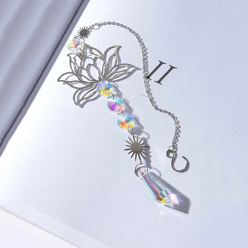 1PcMetalLotusandArtificial Crystal Suncatcher Charm Handmade Applicable Home Wind Chime Pendant Outdoor Garden Plant Decoration