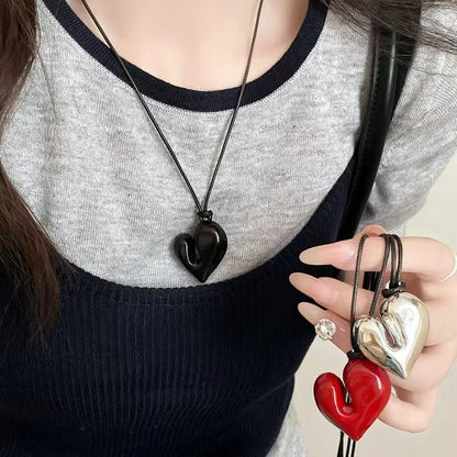 LATS Red Heart Pendant Necklace Vintage 80s Aesthetic Love Inspired Choker New Fashion Romantic Heart Necklace for Women