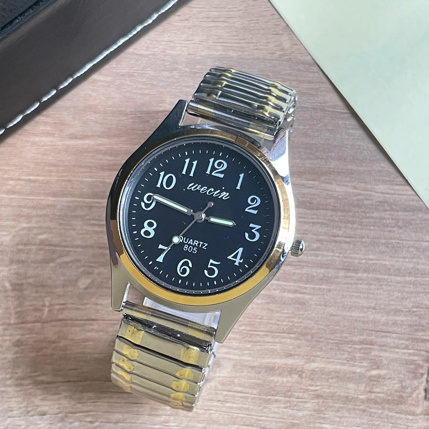 Business Sports Alloy Elastic Strap Glow-In-The-Dark Couple Fashion Quartz Watch For Men And Women