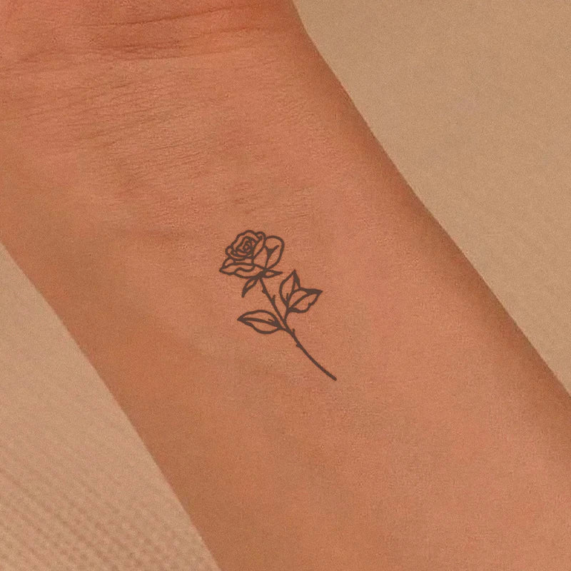 1 Stück wasserdichte temporäre Tattoo-Aufkleber mit kleinem Muster, langlebig und wasserdicht für ein bis zwei Wochen, für Arm und Bein.