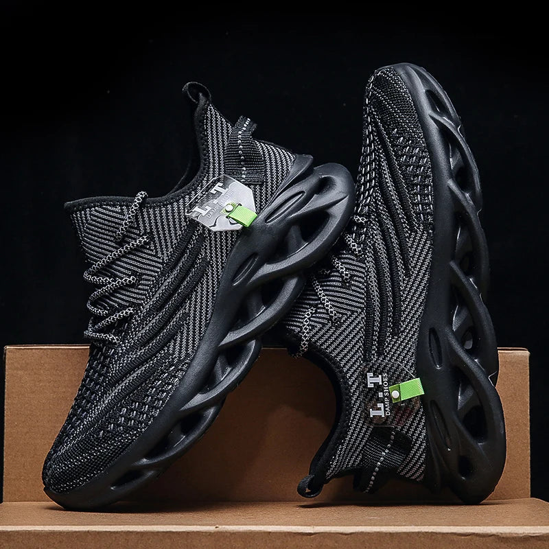 Breathable Men's Running Shoes Fashion Platform Men Casual Shoes Mesh Lightweight Anti-slip Outdoor Sneakers Work Black Tennis