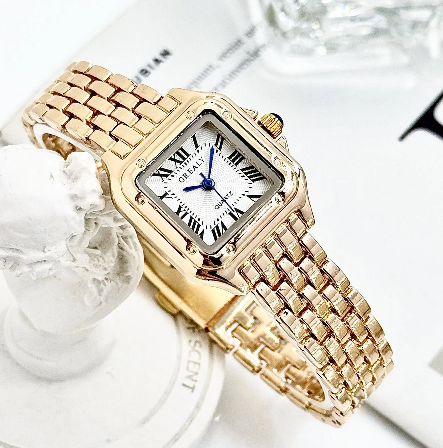 Fashion Quartz Women Watch Simple Elegant Square Dial Gold Stainless Steel Strap Waterproof Leisure Business Watches Gift