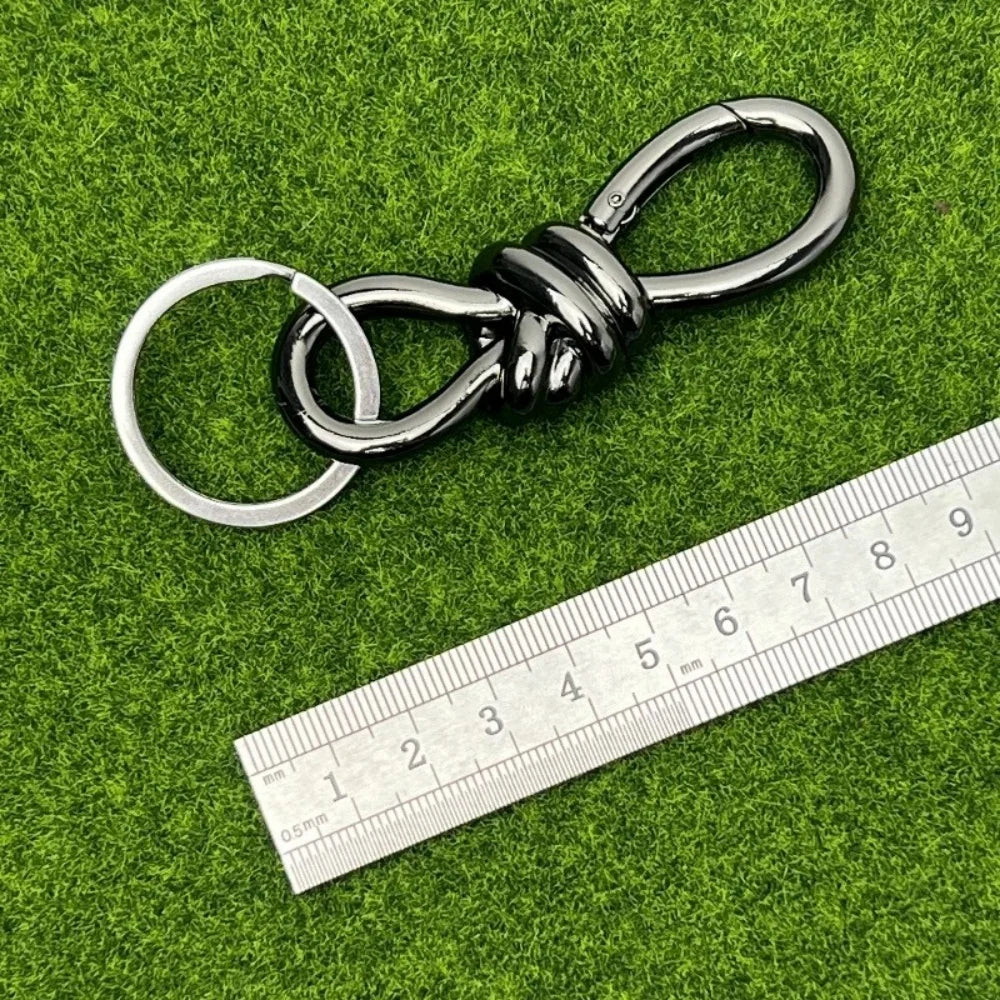 New Star Essential Icon Carabiner Keychain Blackout Women Men High Quality Oval Solid Belt Buckle Unisex Couple Sliver Key Ring