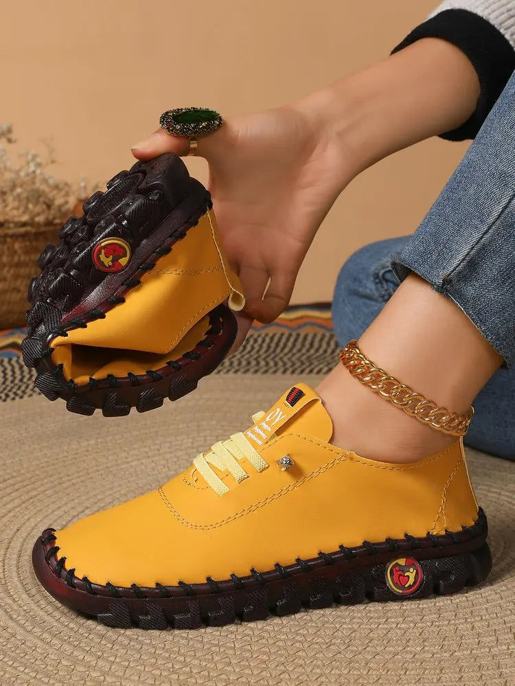 2025 Spring and Autumn Hand-stitched Single Shoes Large Size Women's Shoes Middle-aged Mom Shoes White Shoes Flat Casual Shoes