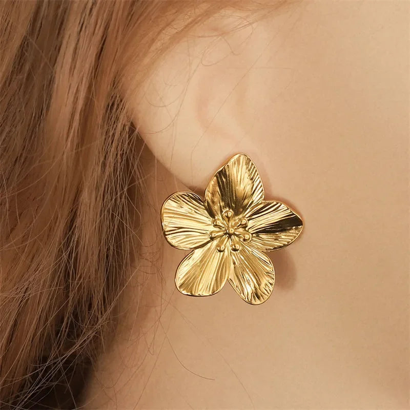 Popular Women's Fashion Earrings Flower Alloy Retro Style Women's Party Accessories Gifts