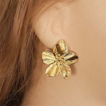 Popular Women's Fashion Earrings Flower Alloy Retro Style Women's Party Accessories Gifts