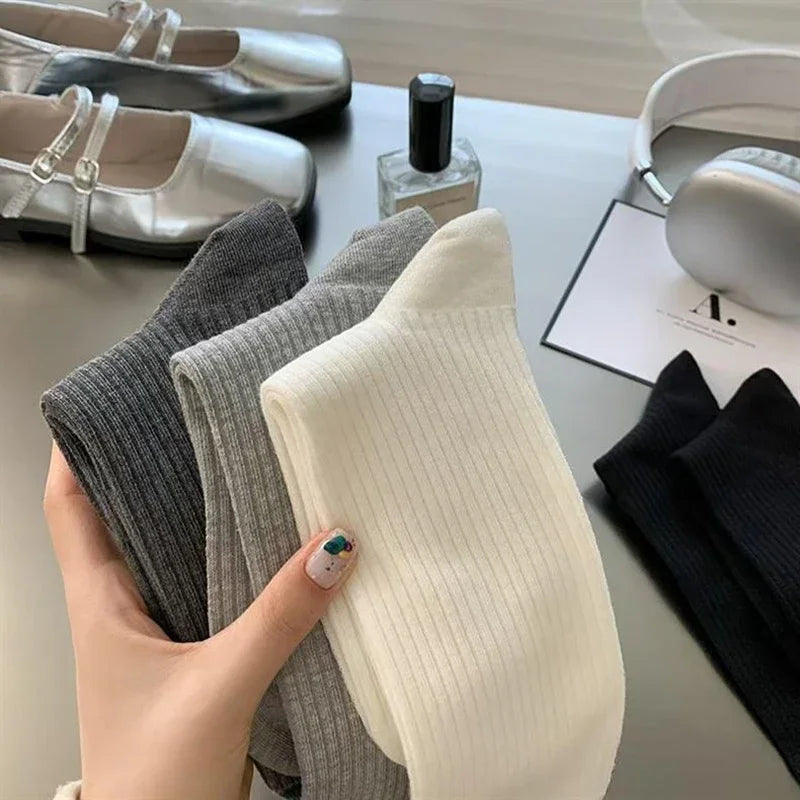 4 Pairs Solid color Pattern Women Man Unisex Couples Sports Socks Mid-Calf Socks Winter Holiday Gifts