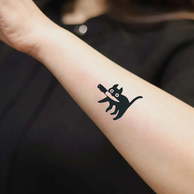 Playful Cat Temporary Tattoo Sticker, waterproof and long-lasting, realistic herbal tattoo sticker for arm and collarbone.