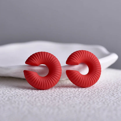 1 Pair Simple Round Circle Clip Earrings For Women C Shape Acrylic Red Blue Black Pink No Pierced Cartilage Lightweight Ear Cuff