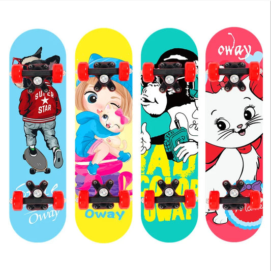 New Cartoon Four-wheel Skateboard Children Beginner Skateboards Maple Wood Deck Skate Board Outdoor Double Rocker Skateboard