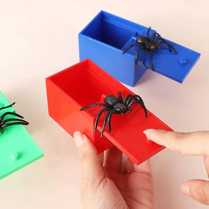 Colorful Plastic Prank Prop Scary Mischief Spider Scare Box in Case Random Color Funny Toy