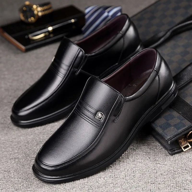 Handmade Genuine Leather Shoes Men Loafers Business Casual Shoes Classic Soft Leather Hombre Breathable Flat Shoes