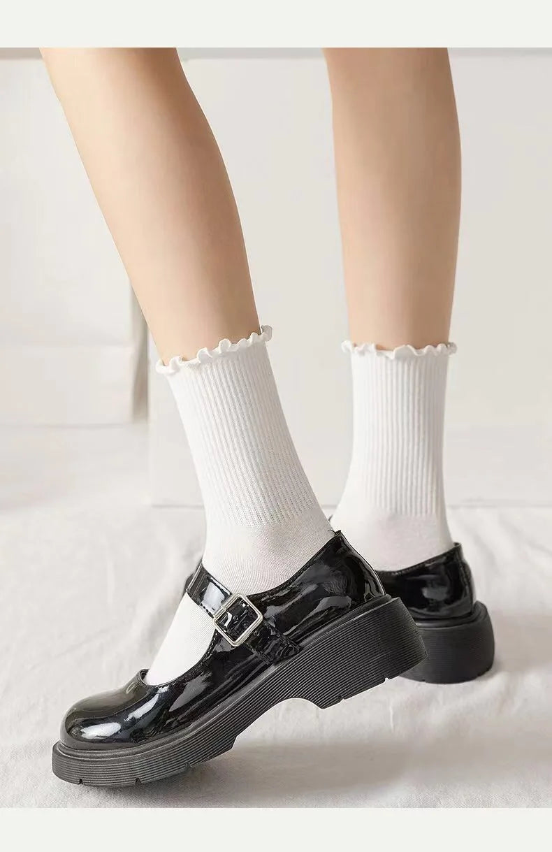 5 Pairs /Lot Socks for Women Ruffle Middle Tube Ankle Short Breathable Black White Set Spring Autumn