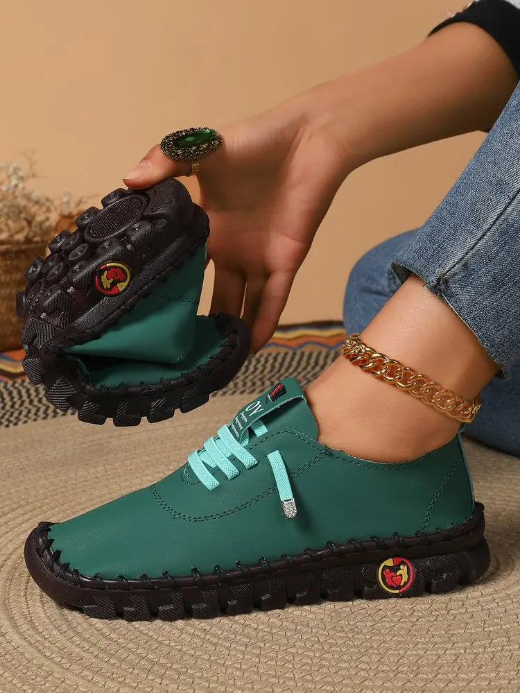 2025 Spring and Autumn Hand-stitched Single Shoes Large Size Women's Shoes Middle-aged Mom Shoes White Shoes Flat Casual Shoes