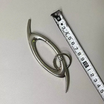 New Star Essential Icon Carabiner Keychain Blackout Women Men High Quality Oval Solid Belt Buckle Unisex Couple Sliver Key Ring