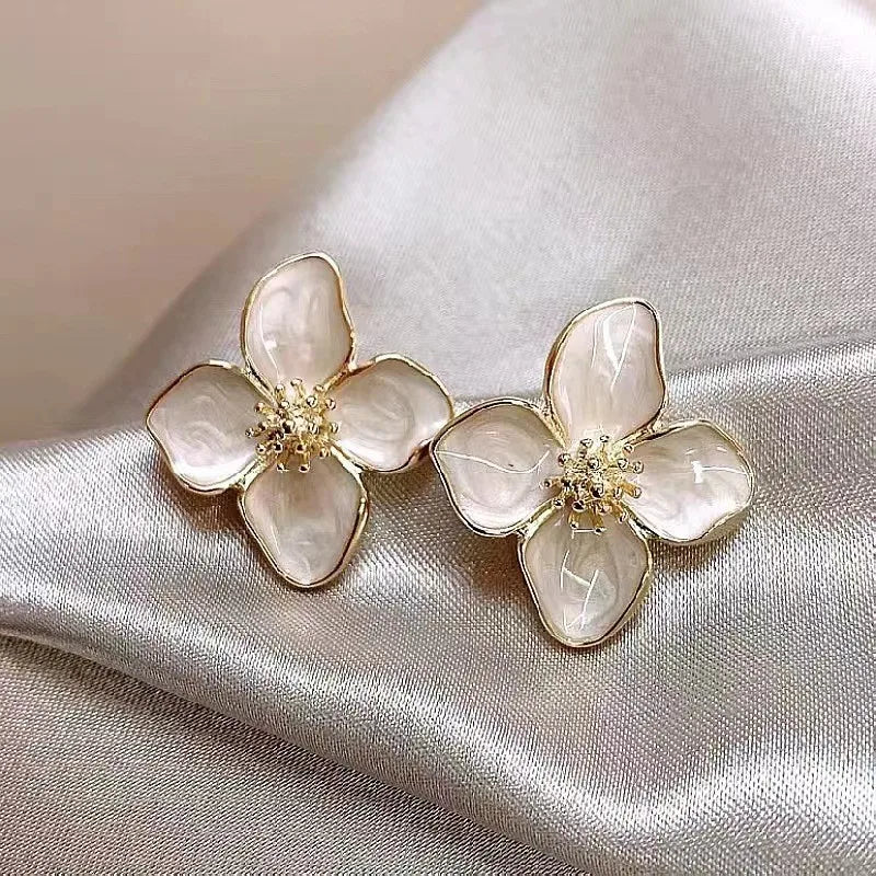 ZAKOL New Temperament Flower Earrings for Women Girls Sweet Korean Fashion Gold Color Crystal Zircon Party Accessories