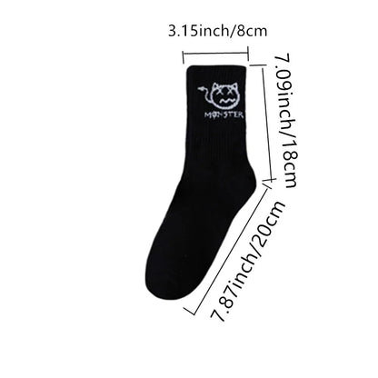 10 pairs of men's sports socks, casual, breathable, and versatile. Ghost face graffiti personalized socks