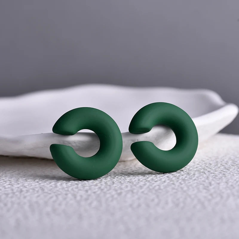 1 Pair Simple Round Circle Clip Earrings For Women C Shape Acrylic Red Blue Black Pink No Pierced Cartilage Lightweight Ear Cuff