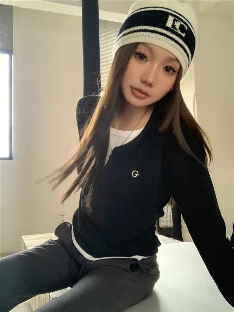 Women's T-shirt fake two piece long sleeved T-shirt for autumn and winter slim fit and slimming bottom top retro bottom top